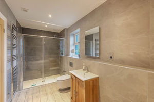 Photo 21- click for photo gallery